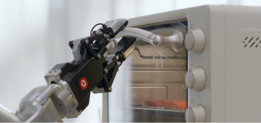 How to Operate a Wearable Suit for Long-Distance Robotic Control